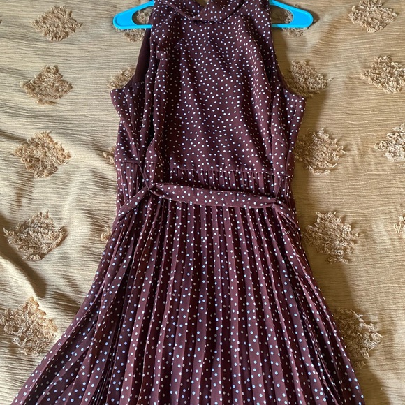 Just...Taylor Dresses & Skirts - Polka Dot Sleeveless Dress